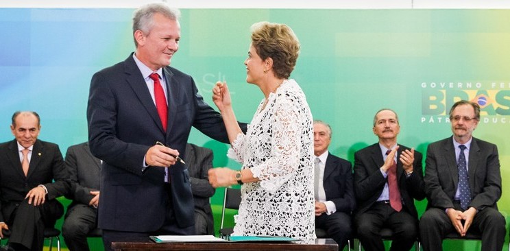 Novo ministro pode postergar switch-off em Rio Verde e exigir melhor serviços das teles