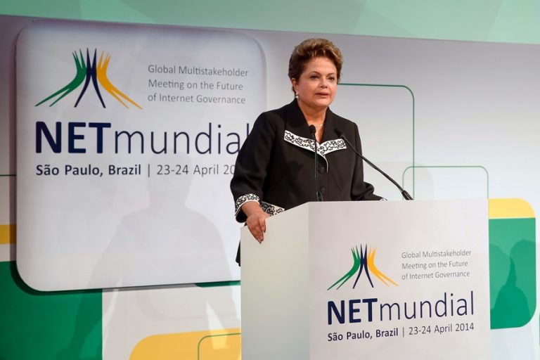 Dilma destaca multissetorialismo e critica modelo atual da ICANN