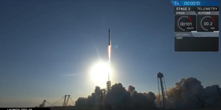 SES-10 é lançado com sucesso pelo foguete reutilizável da SpaceX