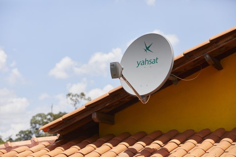 Yahsat alcança 571 cidades com banda larga via satélite e quer mil até março