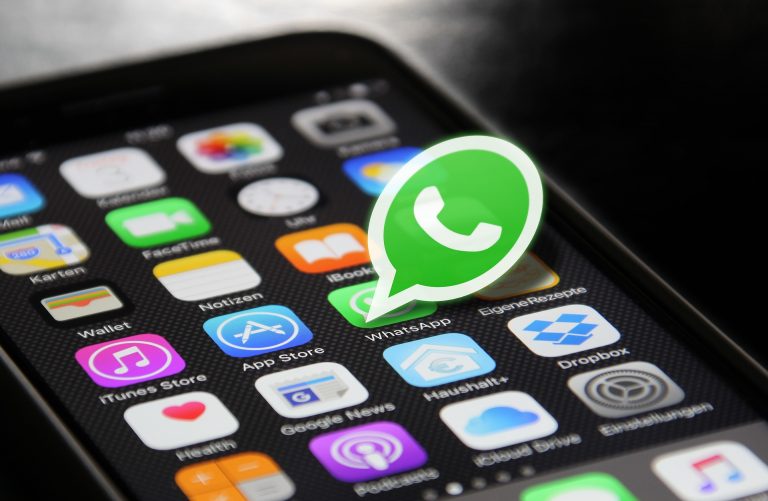 Oi lança conta digital de pagamentos no WhatsApp