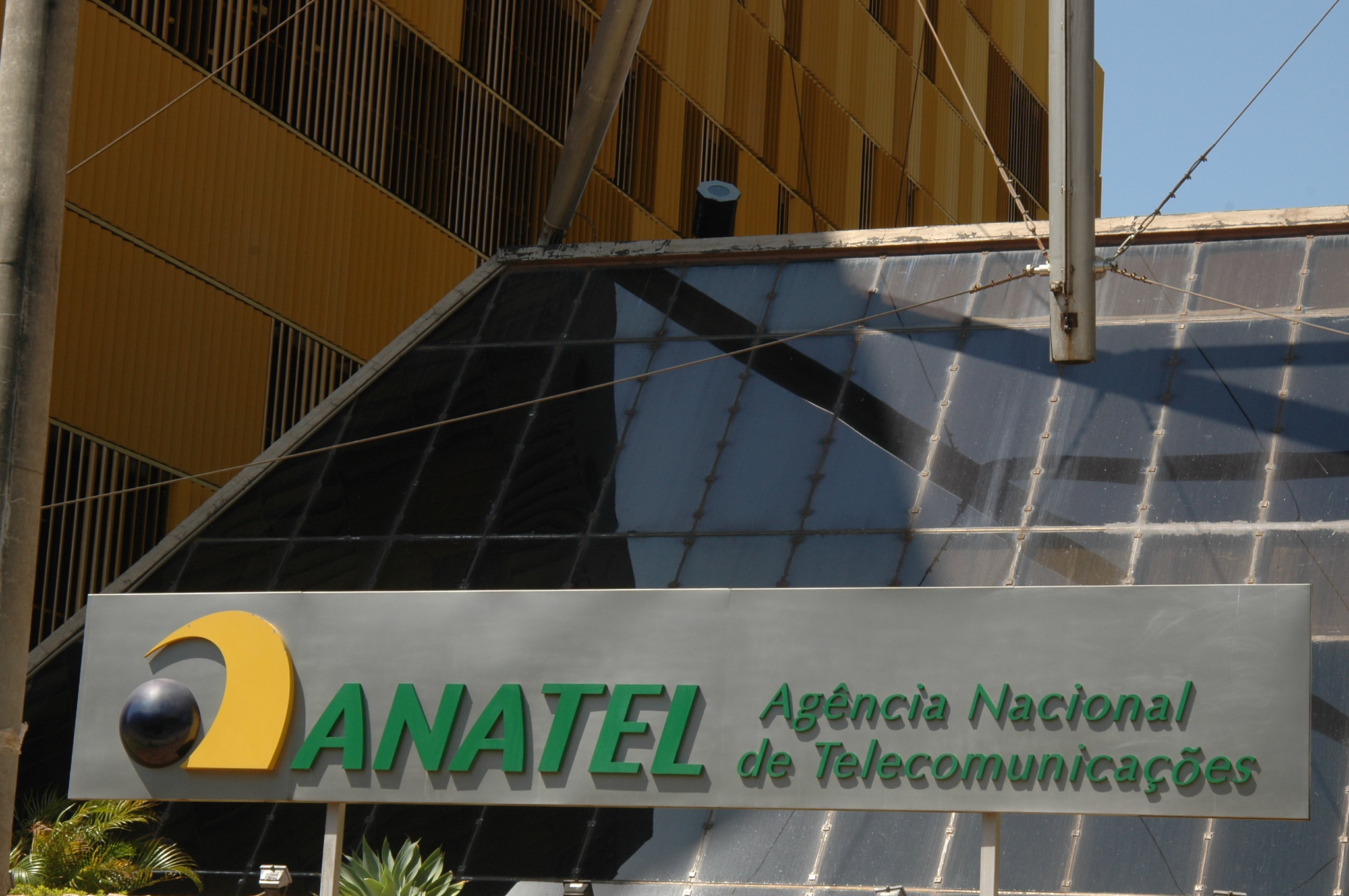 Fachada da sede da Anatel. Foto: Sinclair Maia/Anatel ? 2007