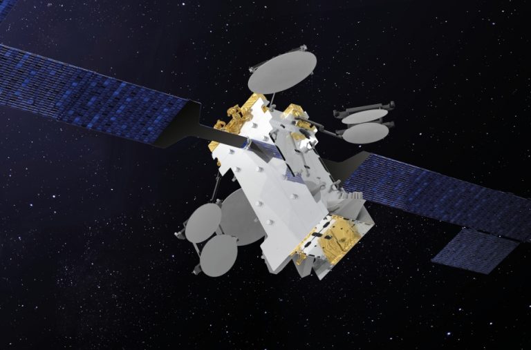 Hispasat assina contrato com Thales Alenia para fabricar satélite Amazonas Nexus