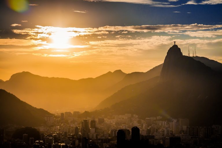 Rio de Janeiro terá telegestão de iluminação pública via 450 MHz