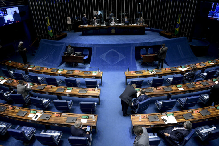 Parlamentares da mesa diretora do Senado propõem criar comissão de Comunicação