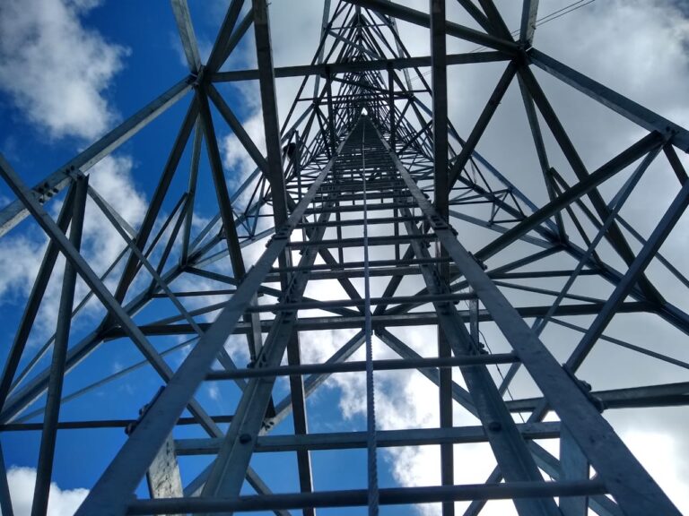 Solução para antenas em São Paulo pode ocorrer via decreto, entende Telcomp