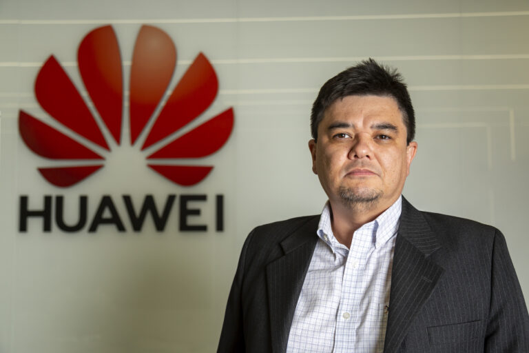 Brasil precisa de política pública para baratear smartphones 5G, diz Huawei