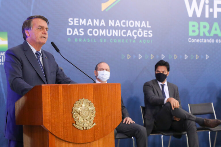 Plano de governo de Bolsonaro propõe usar 5G para substituir SGDC no Wi-Fi Brasil