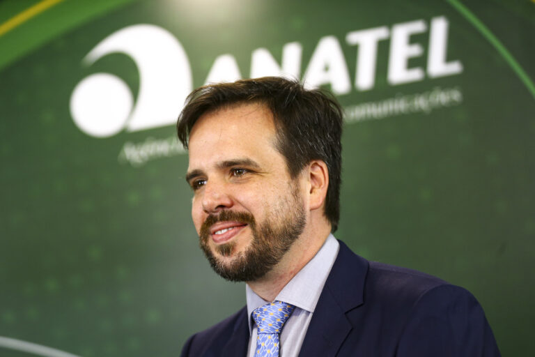 Anatel prepara documento com propostas para atuação regulatória no ambiente digital