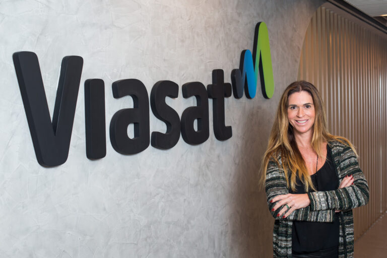 Viasat lança banda larga satelital pré-paga com foco inicial no Nordeste