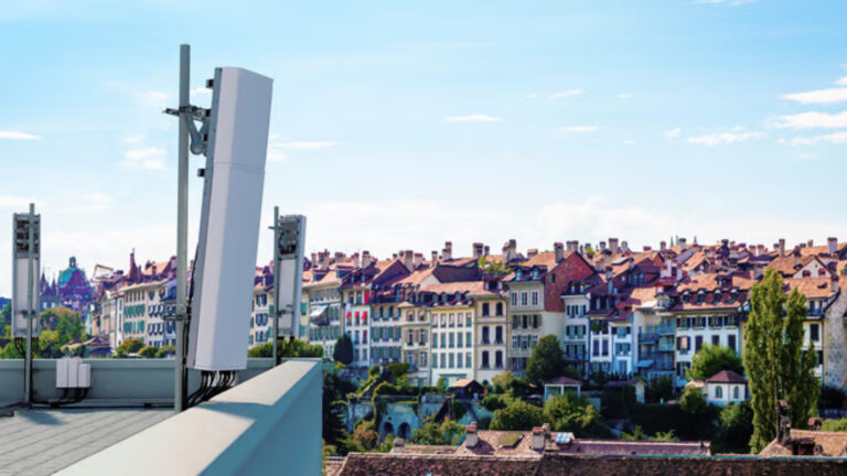 Anatel libera até setembro mais 100 cidades de pequeno porte para ativação do 5G