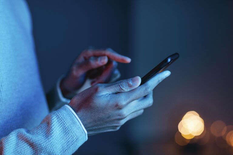 Anatel ajusta regras de exclusividade nas ofertas de roaming de TIM, Claro e Vivo