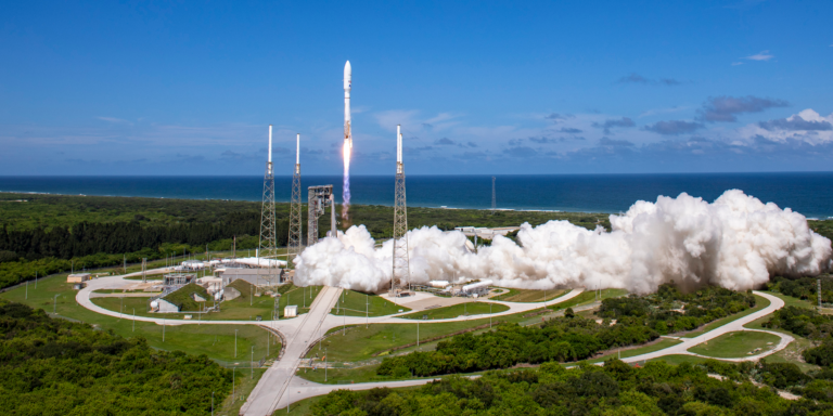 Kuiper, da Amazon, lança primeiros satélites de teste para constelação LEO