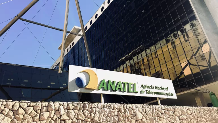 Anatel abre dia 15/01 tomada de subsídios sobre assimetria regulatória com big techs