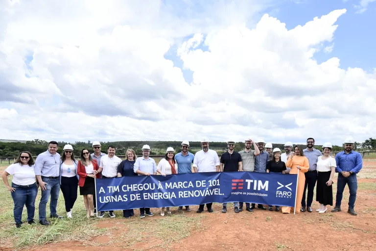 TIM inaugura 101ª usina de energia renovável e supera meta para 2023