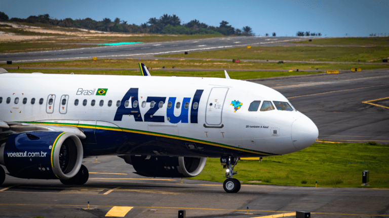 Azul disponibilizou serviço de Wi-Fi em 49 aviões em 2023