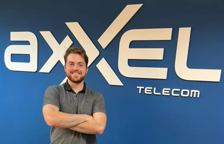 Axxel Telecom amplia banda larga via fibra para 180 cidades e alcança 20 estados