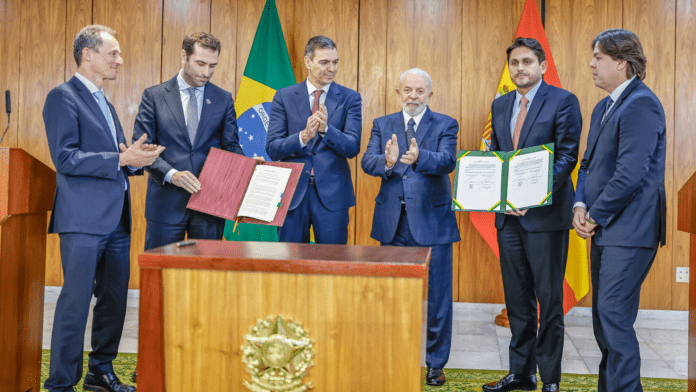 Brasil, España, Telebras e Hispasat firman un acuerdo para comunicaciones por satélite