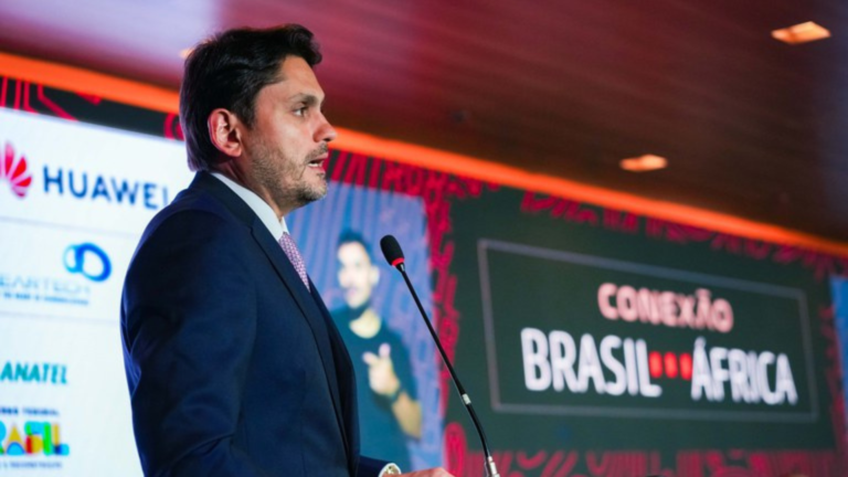 Brasil pode contribuir com conectividade na África, diz Juscelino