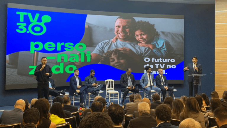 MCom promete implementação da TV 3.0 no Brasil a partir de 2025