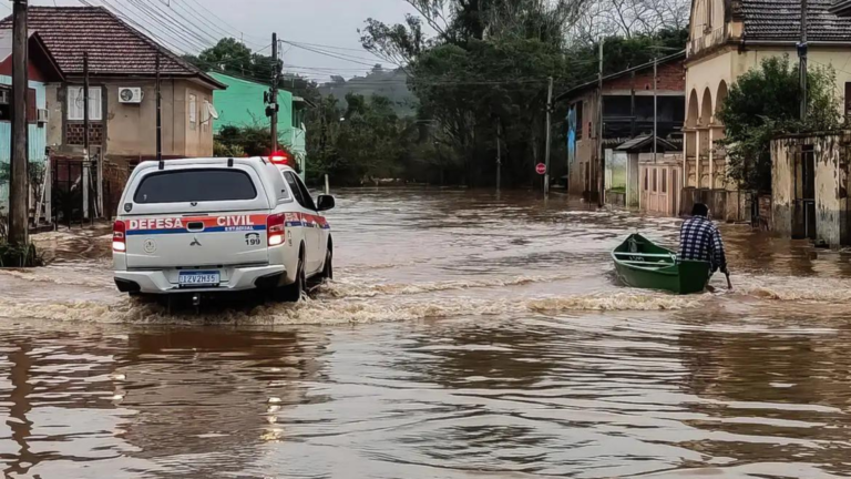 Chuvas afetam telecom e dificultam resgates no Rio Grande do Sul
