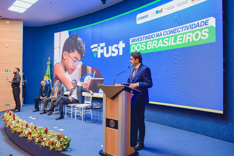 Fust será liberado para reconstrução de redes no Rio Grande do Sul