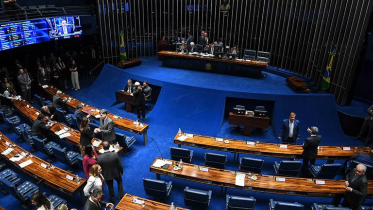 Projeto que regulamenta atividade espacial no Brasil é aprovado